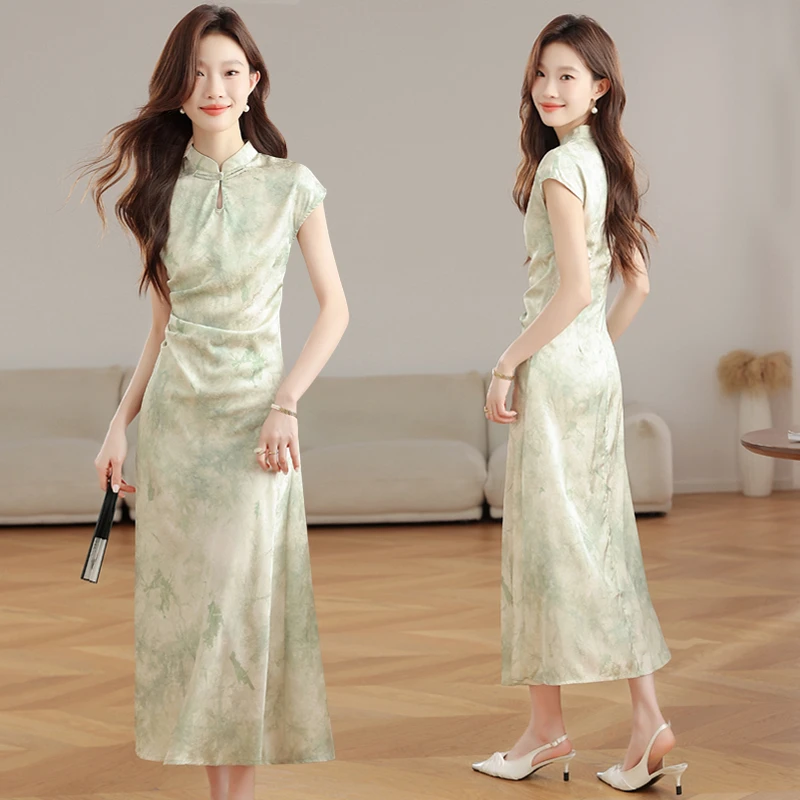 绿色短袖长裙女夏季新款国风气质旗袍裙子植物花卉图案高腰设计聚