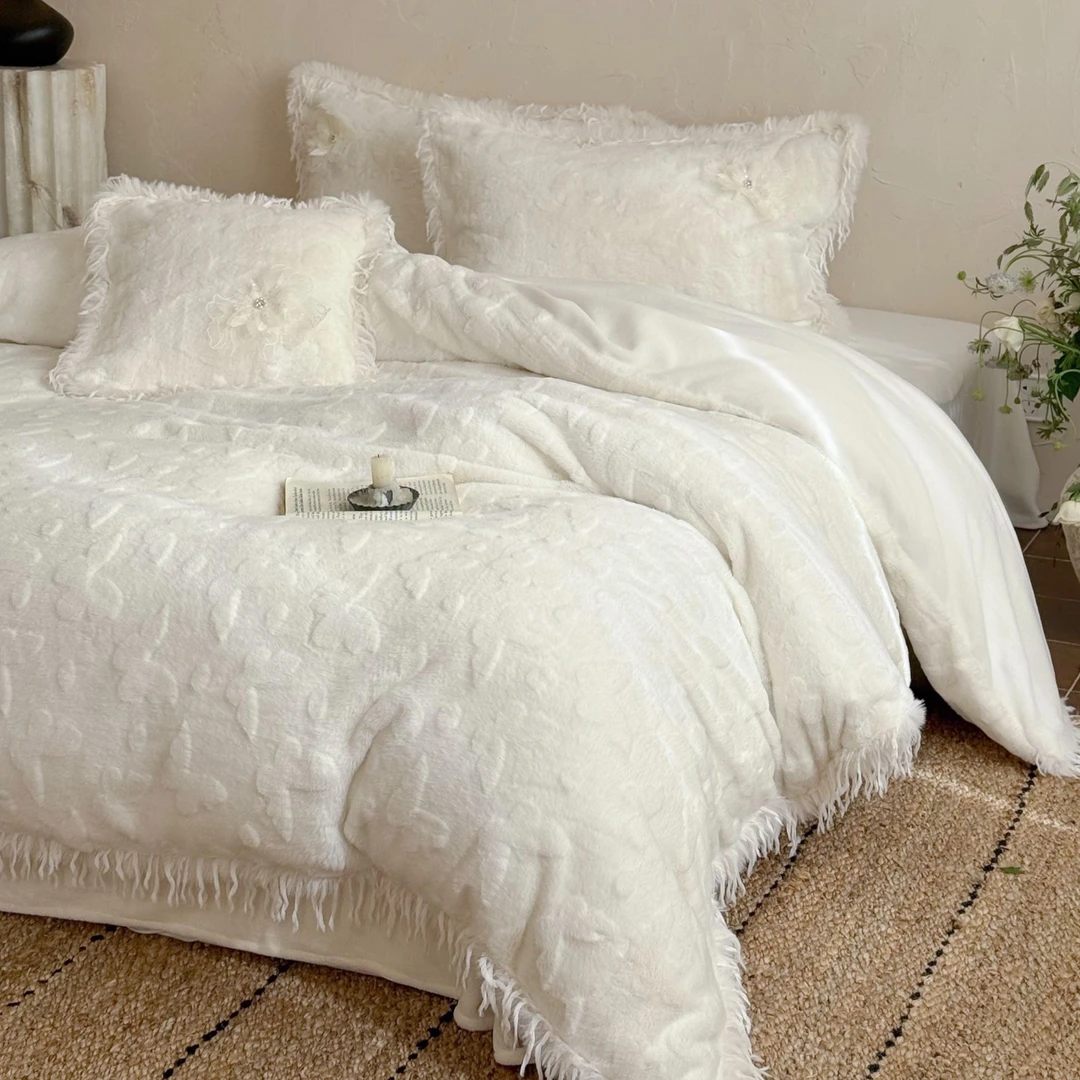 法式浪漫蝴蝶雕花冬季牛奶绒四件套双面绒流苏花边被套公主风床品