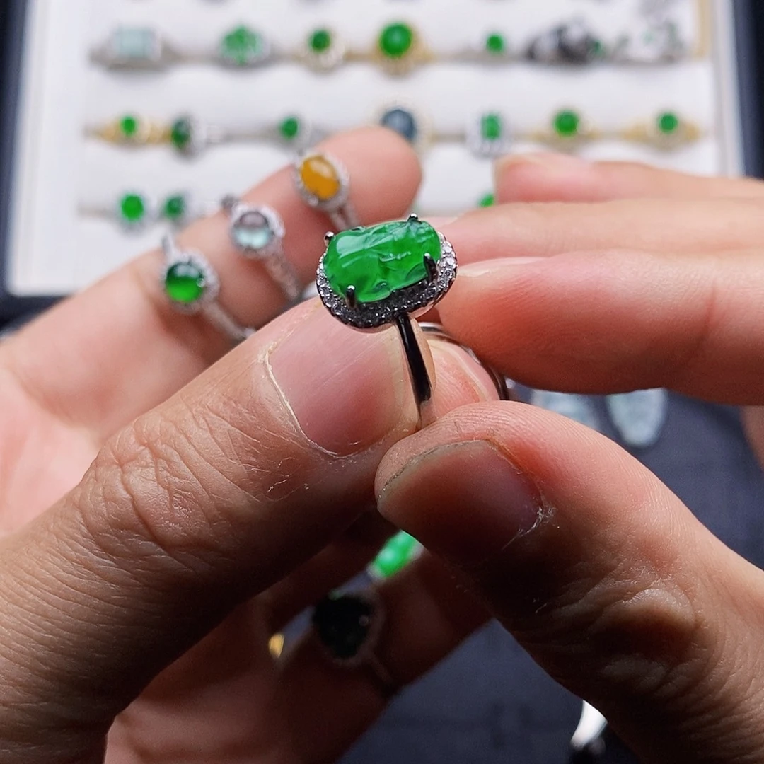 银S925镶嵌戒指翡翠戒指