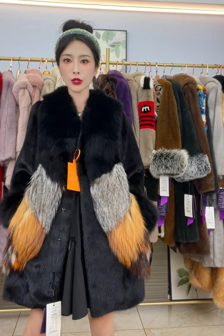 黑色时装款貂皮大衣狐狸毛大毛领女士皮草外套