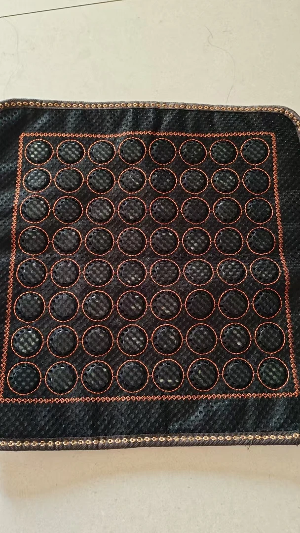 黑美人玉石坐垫天然老料正品保健养生纯防滑