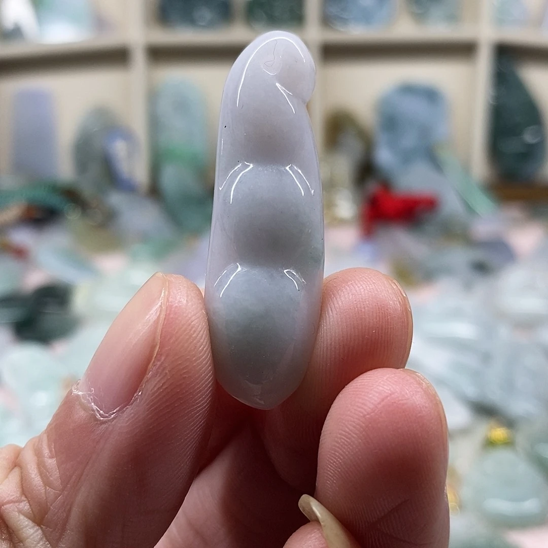 颈饰未镶嵌翡翠天然