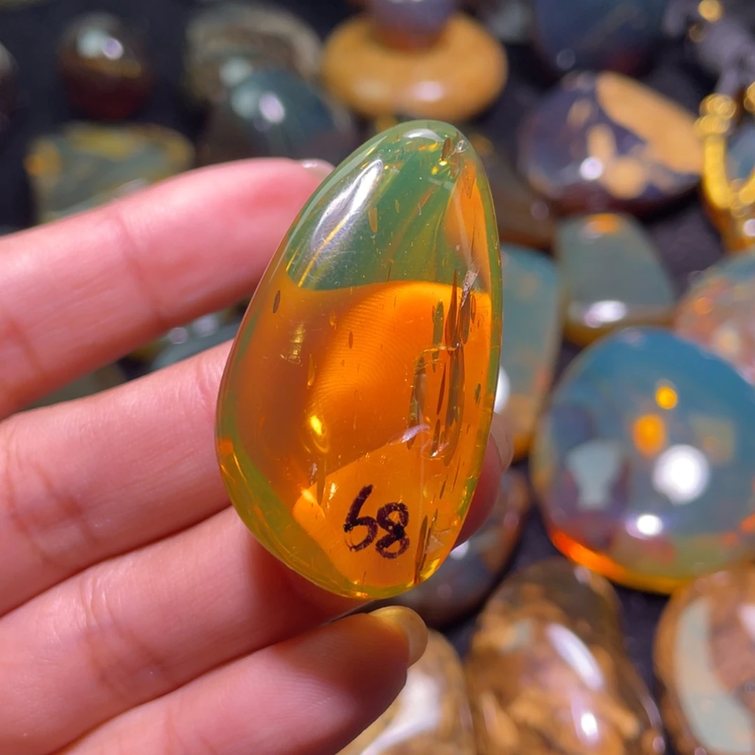 未镶嵌琥珀裸石20号