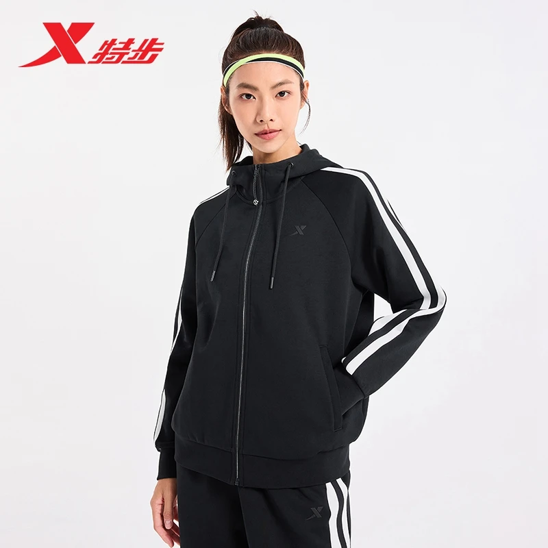 特步女士运动卫衣外套秋季休闲立领夹克时尚新款运动连帽百搭上衣