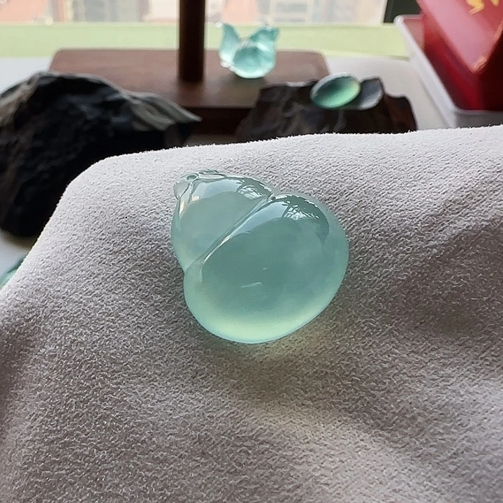 岫玉未镶嵌吊坠(不含链)