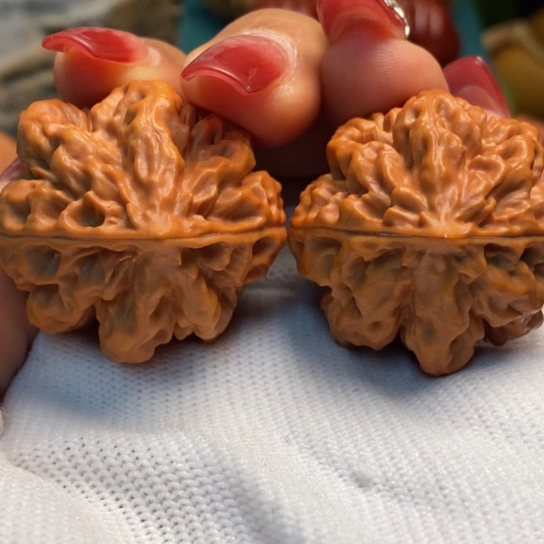 D***k文玩核桃把件手捻