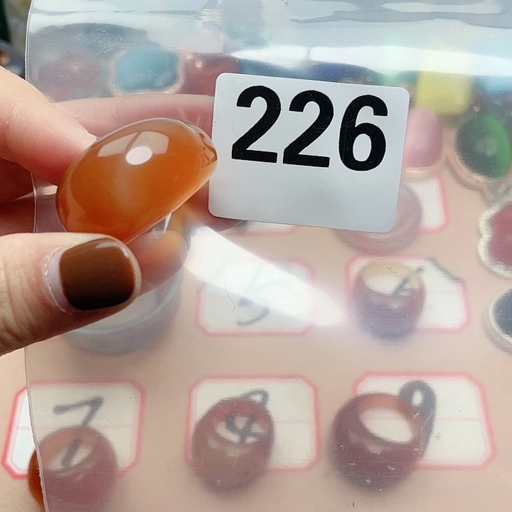 合金颈饰玛瑙/玉髓持*