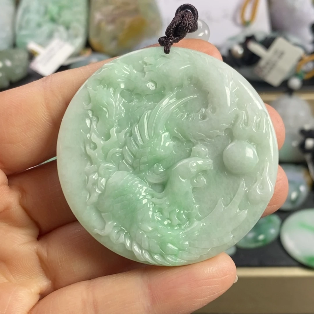 翡翠颈饰未镶嵌凤凰