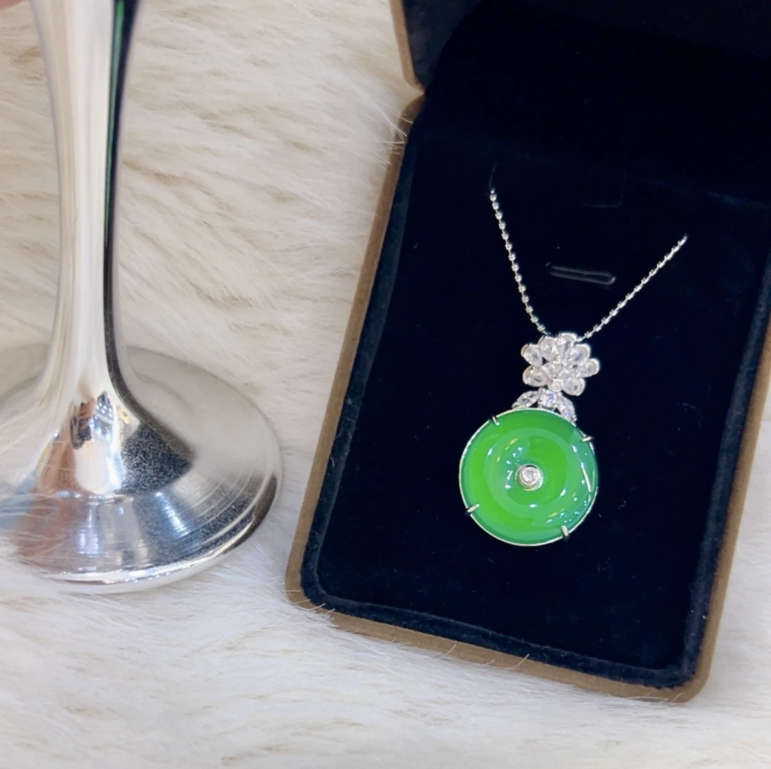 天然绿玉髓平安扣吊坠