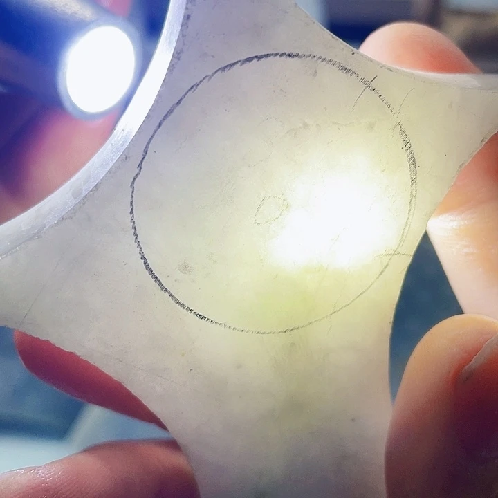 翡翠未镶嵌颈饰翡翠片料