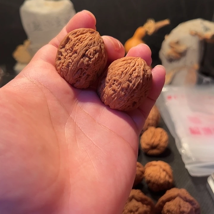 文玩核桃把件涿鹿南疆石30