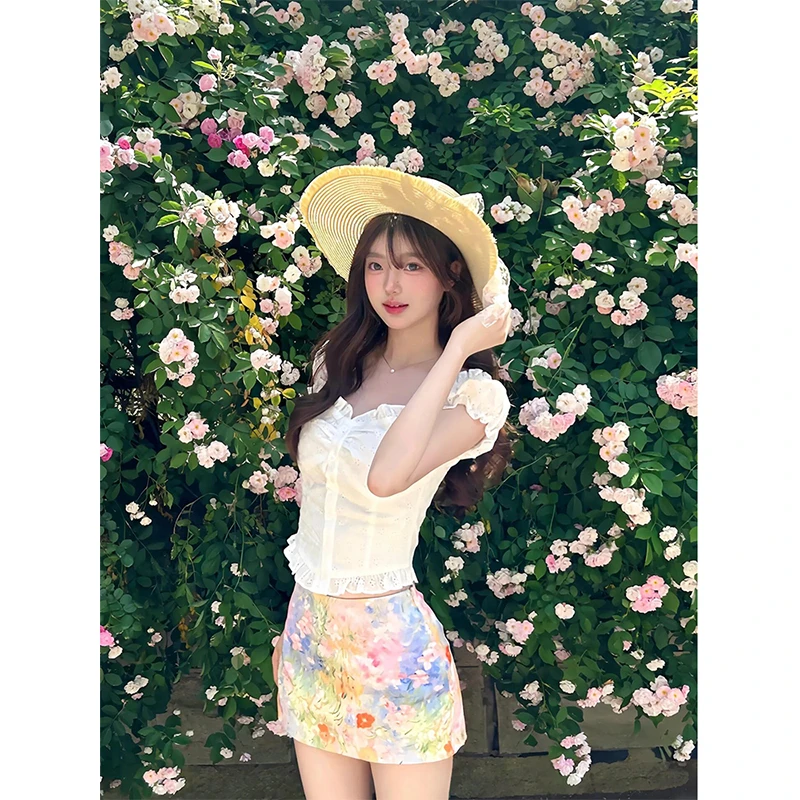 初夏季女装特别漂亮掐腰连衣裙子初恋风甜妹穿搭度假甜辣chic套装