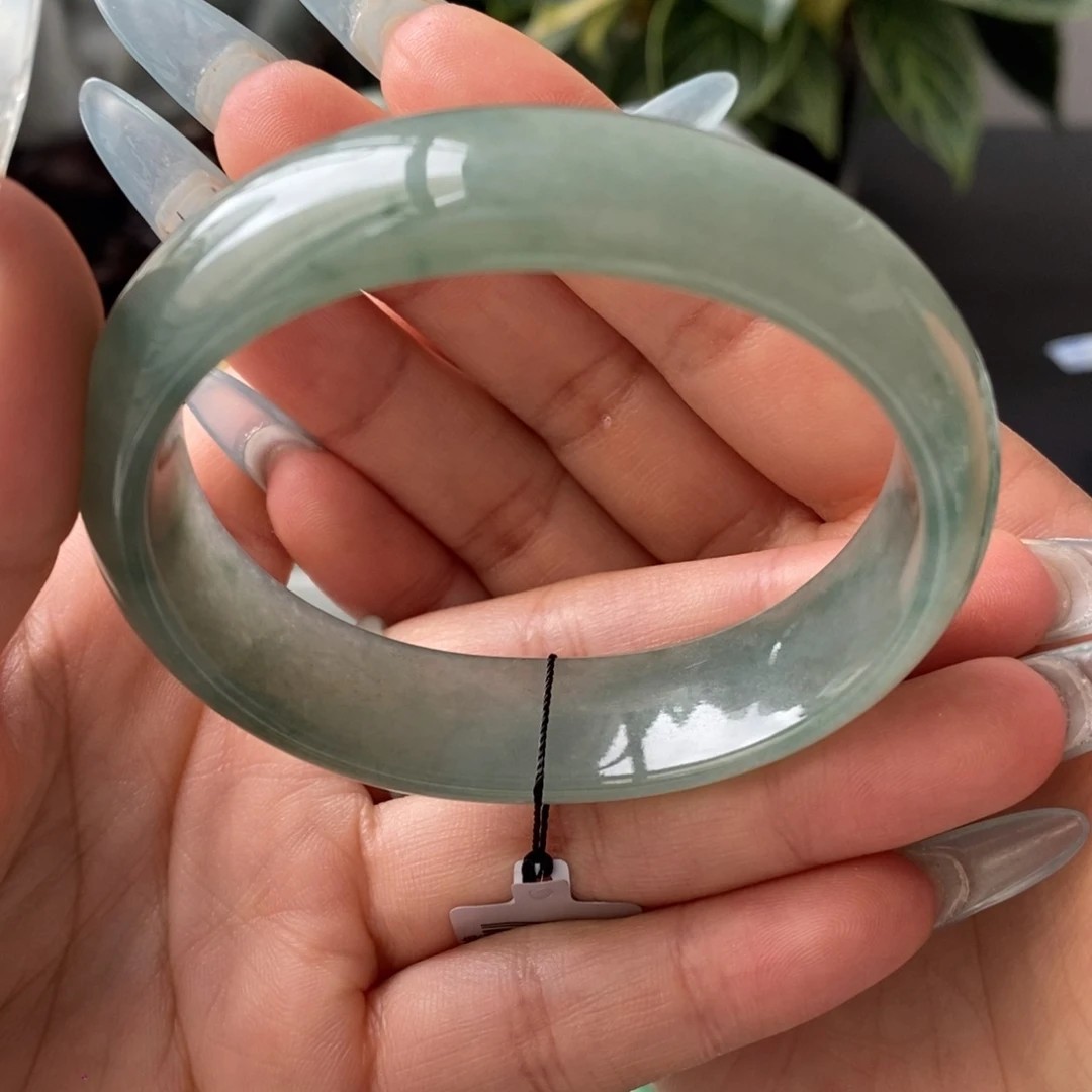 未镶嵌手镯翡翠天然