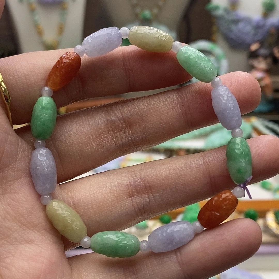 翡翠未镶嵌颈饰手链