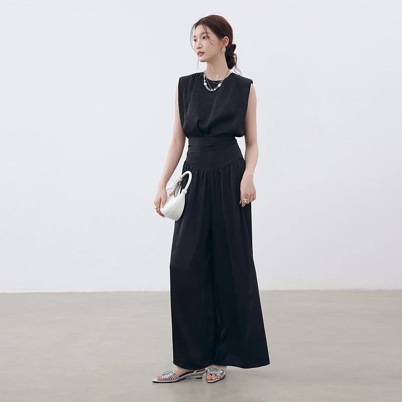 爱客夏季套装女2025轻奢高级感女人味设计感两件套YA25211H015