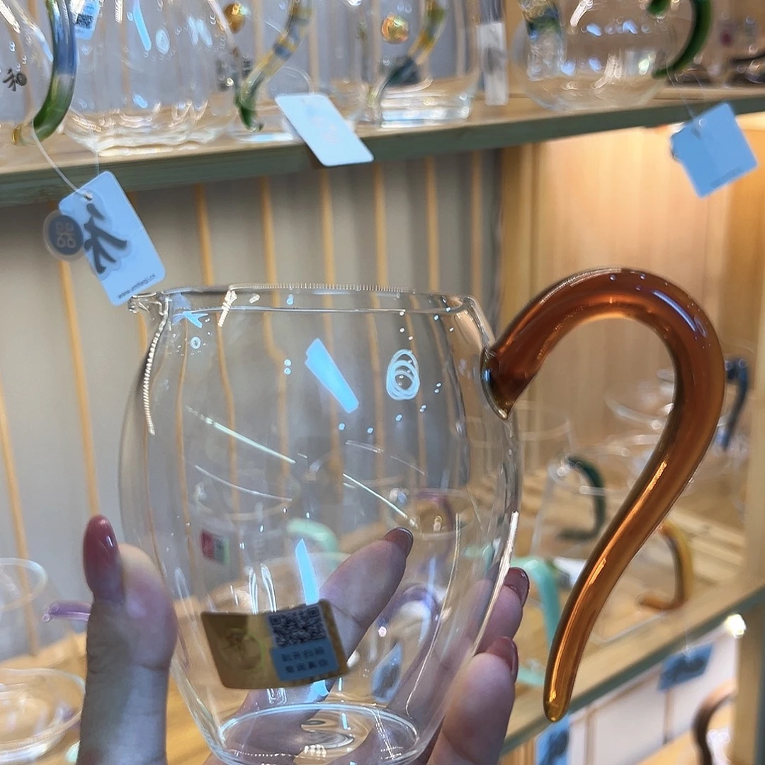 怡然琥珀色公道杯。。。。。