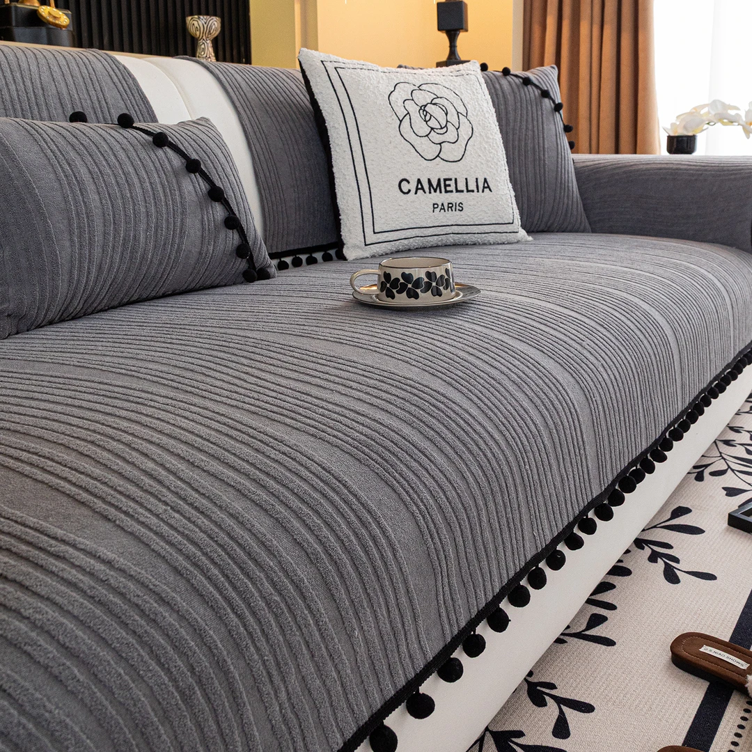 2025新款轻奢高级感沙发垫四季通用皮沙发专用套罩防滑坐垫盖布巾