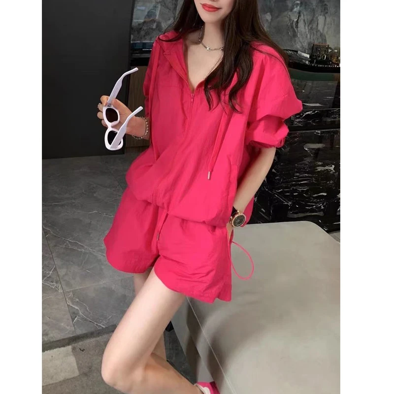 三亚海边度假连衣裙女装旅行拍照气质红色套装沙滩裙穿搭云南旅游