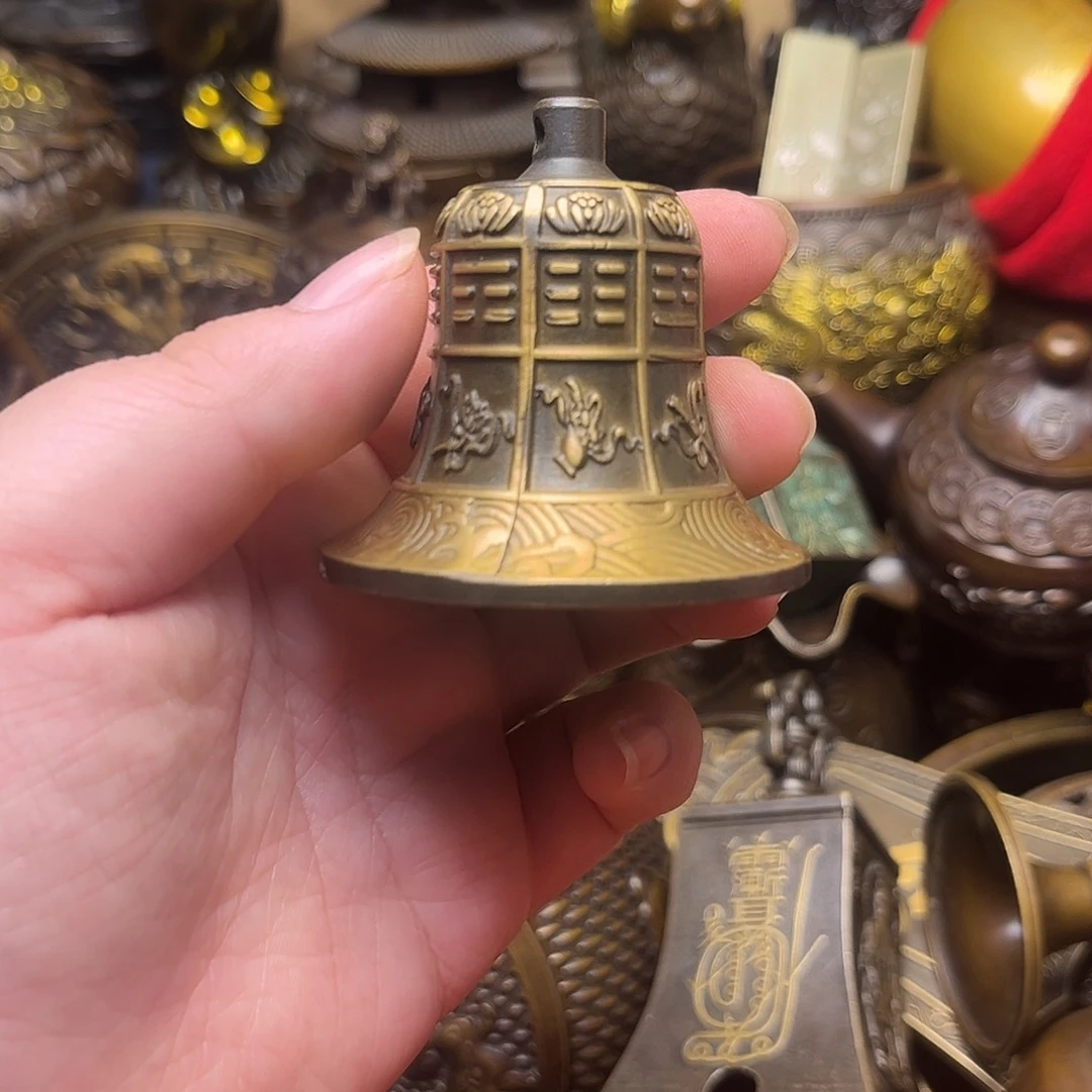 精美铜器批发档口
