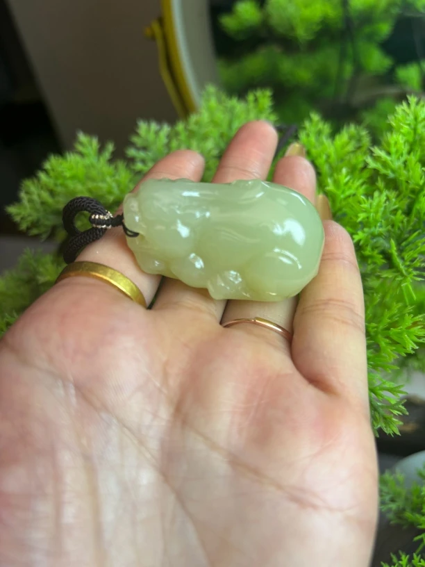 【47mm立体貔貅】青黄首饰吊坠挂件礼品文化创意（青黄白随机发）