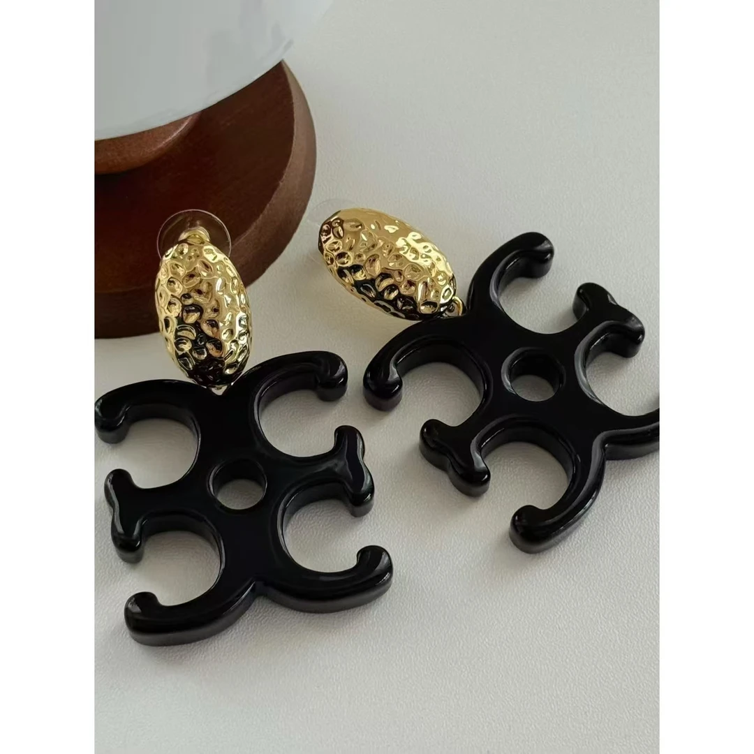 合金树脂耳饰 SP超大logo黑白凯旋门夸张气质耳环几何高级耳饰女