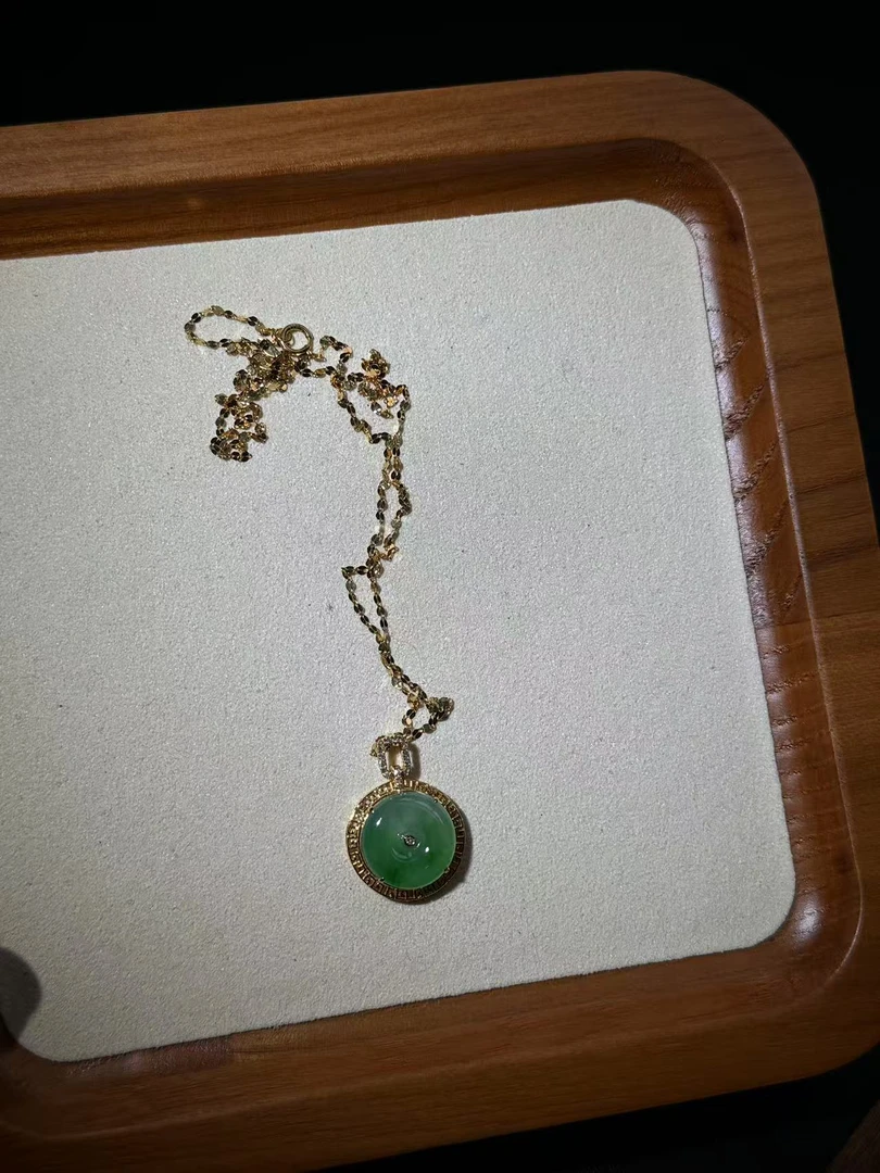 天然A货翡翠挂件