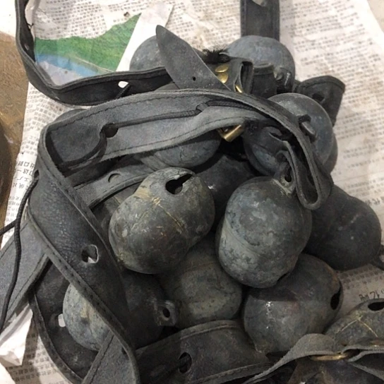 用***1闪电购铜摆件工艺品