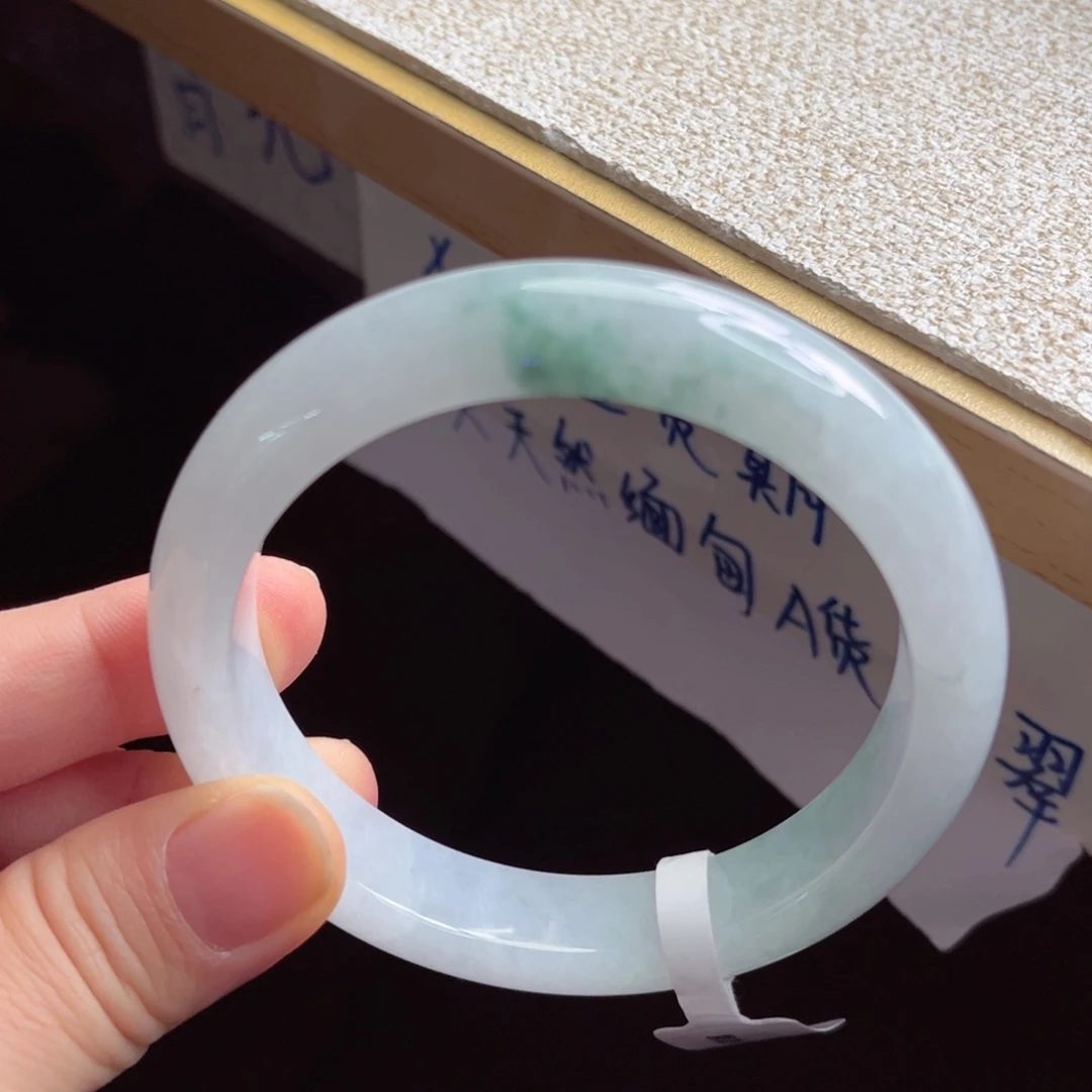 翡翠未镶嵌手镯手镯