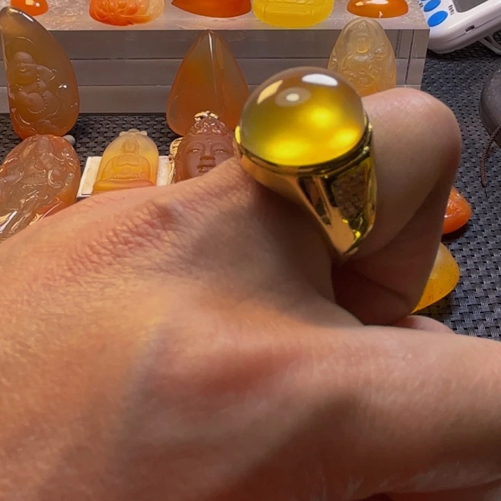 故***生石英质玉未镶嵌旦面