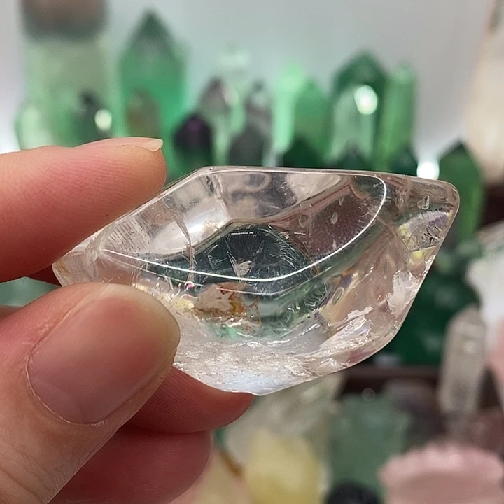 水晶摆件未镶嵌水晶有瑕