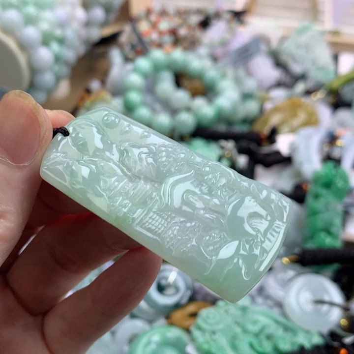 翡翠未镶嵌颈饰吊坠