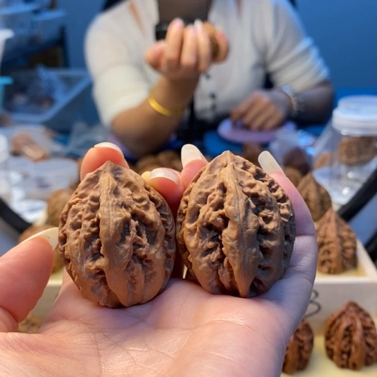 把件桃核东北秋子42