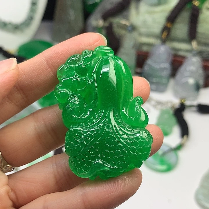 颈饰未镶嵌翡翠源头