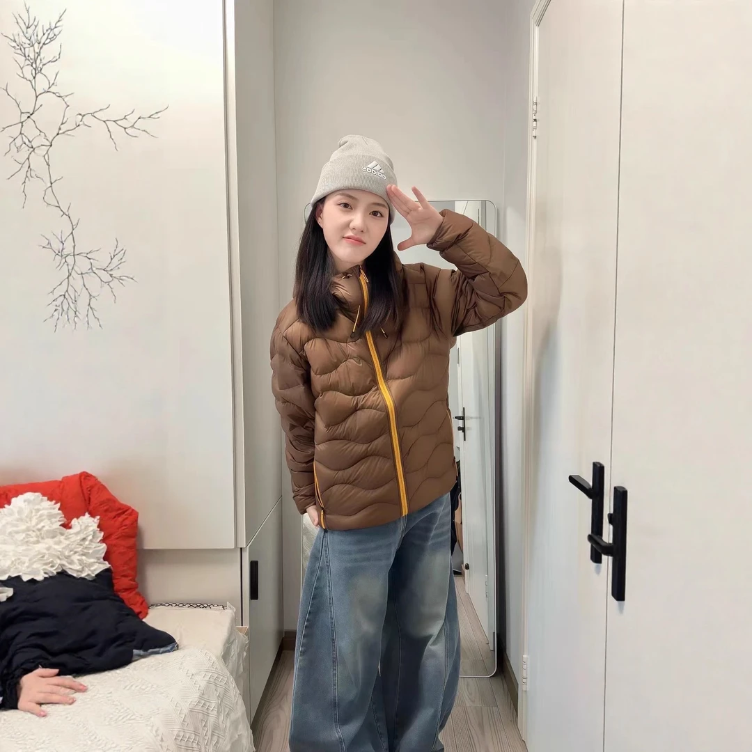 户外男女情侣款防泼水轻盈保暖鸭绒连帽葫芦格羽绒服外套