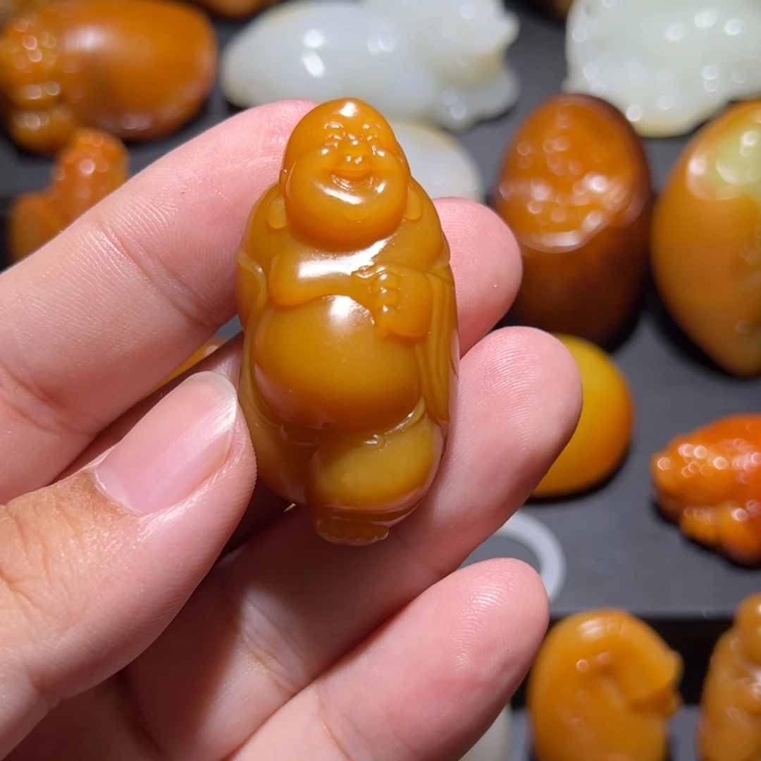 好***醉和田玉未镶嵌颈饰