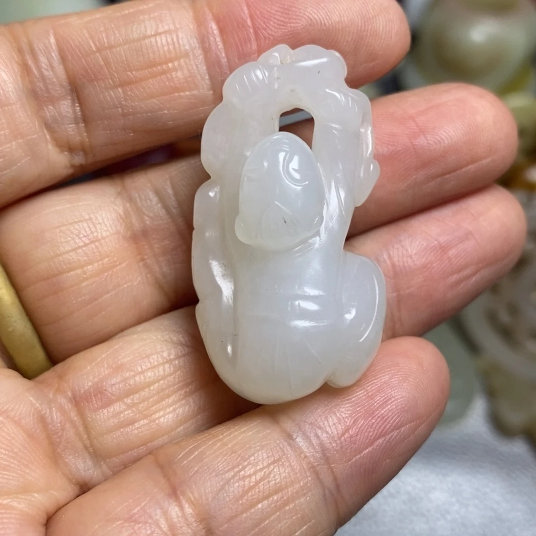 和田玉（糖玉）未镶嵌颈饰