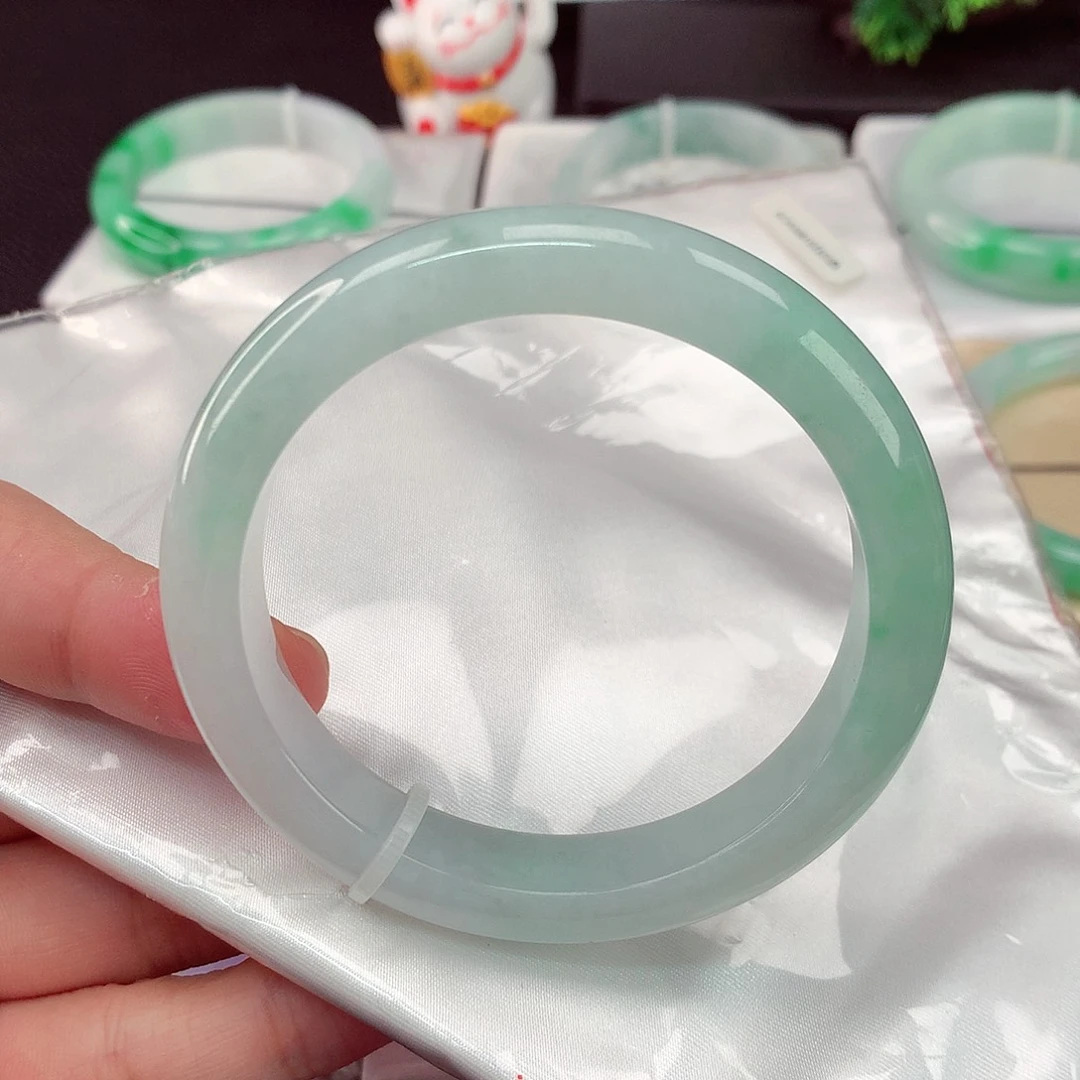 未镶嵌手镯翡翠翡翠