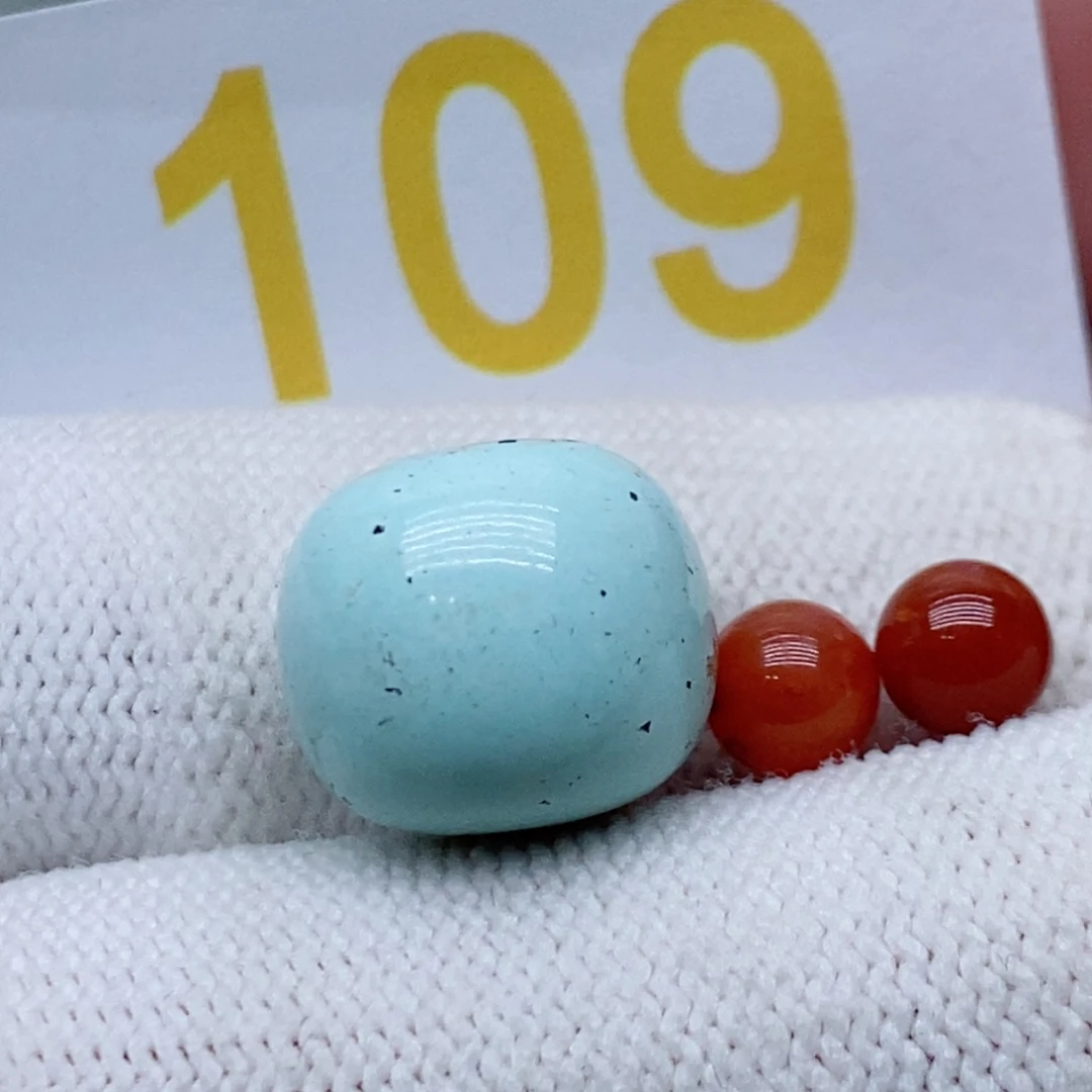 南红玛瑙未镶嵌珠宝奇石