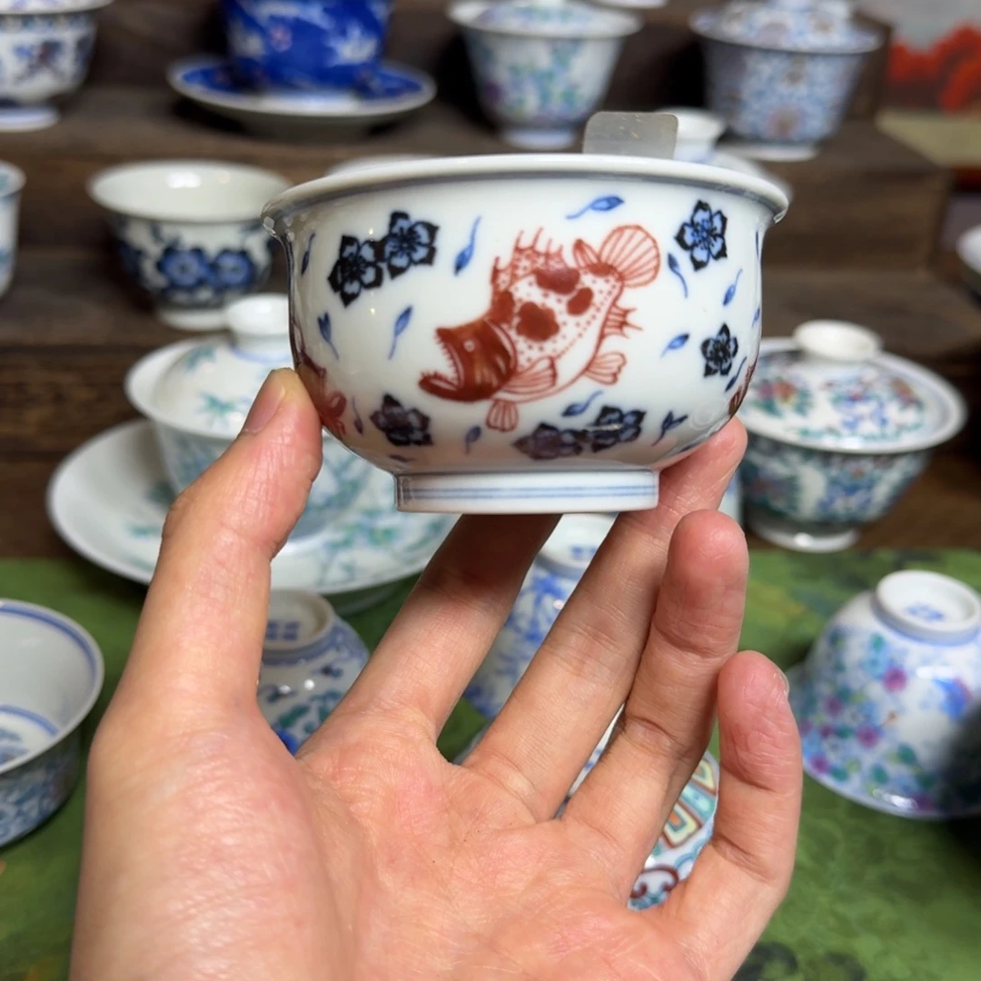 明逸堂青花釉里红桃花鳜鱼炉式杯