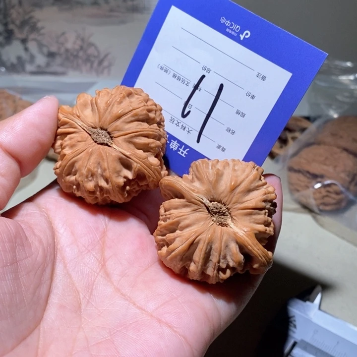 吊坠文玩核桃珍**厂我也想11