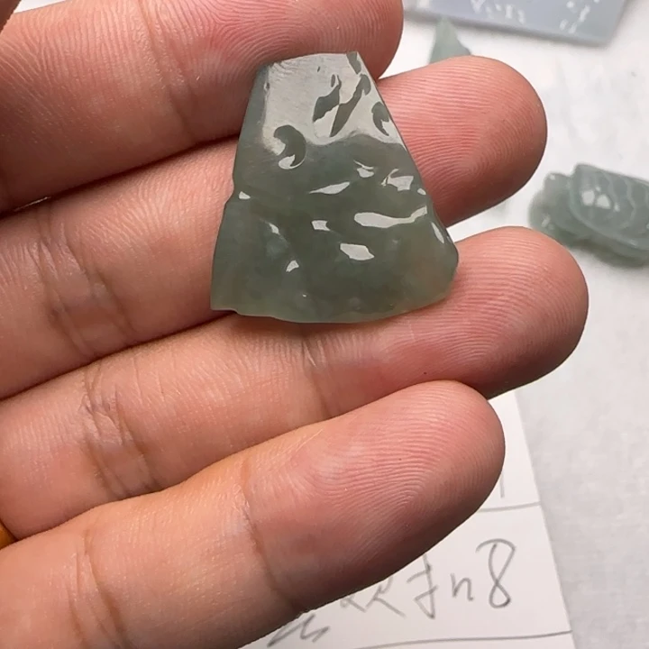 翡翠裸石翡翠片料