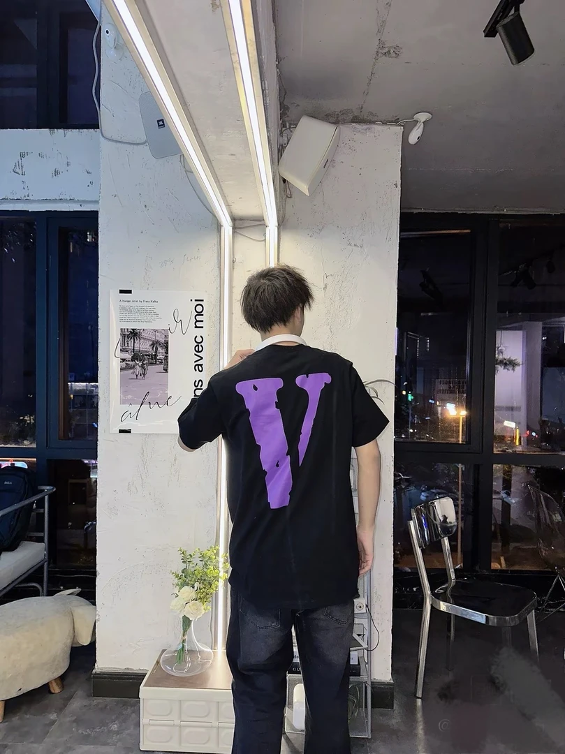 紫V 短袖男女同款欧美潮牌T恤春季大V情侣休闲上衣高街嘻哈