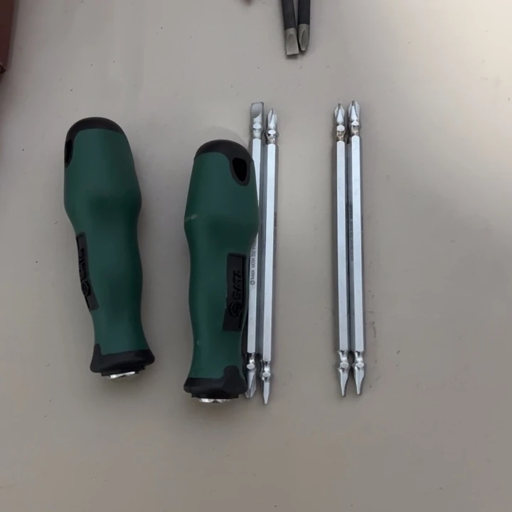 世达两用螺丝刀送刀杆