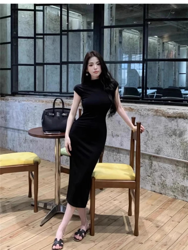 半高领连衣裙春夏秋气质黑色立领短袖裙侧开叉修身显瘦包臀中长裙