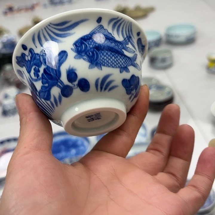 瓷片青花鱼藻大压手杯景德镇