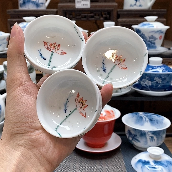 手绘三个装五色彩莲杯子60cc釉下彩微瑕福利款