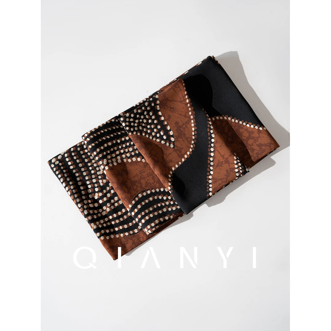 纤屹2025新款时尚百搭轻奢高级感气质高端女款围巾