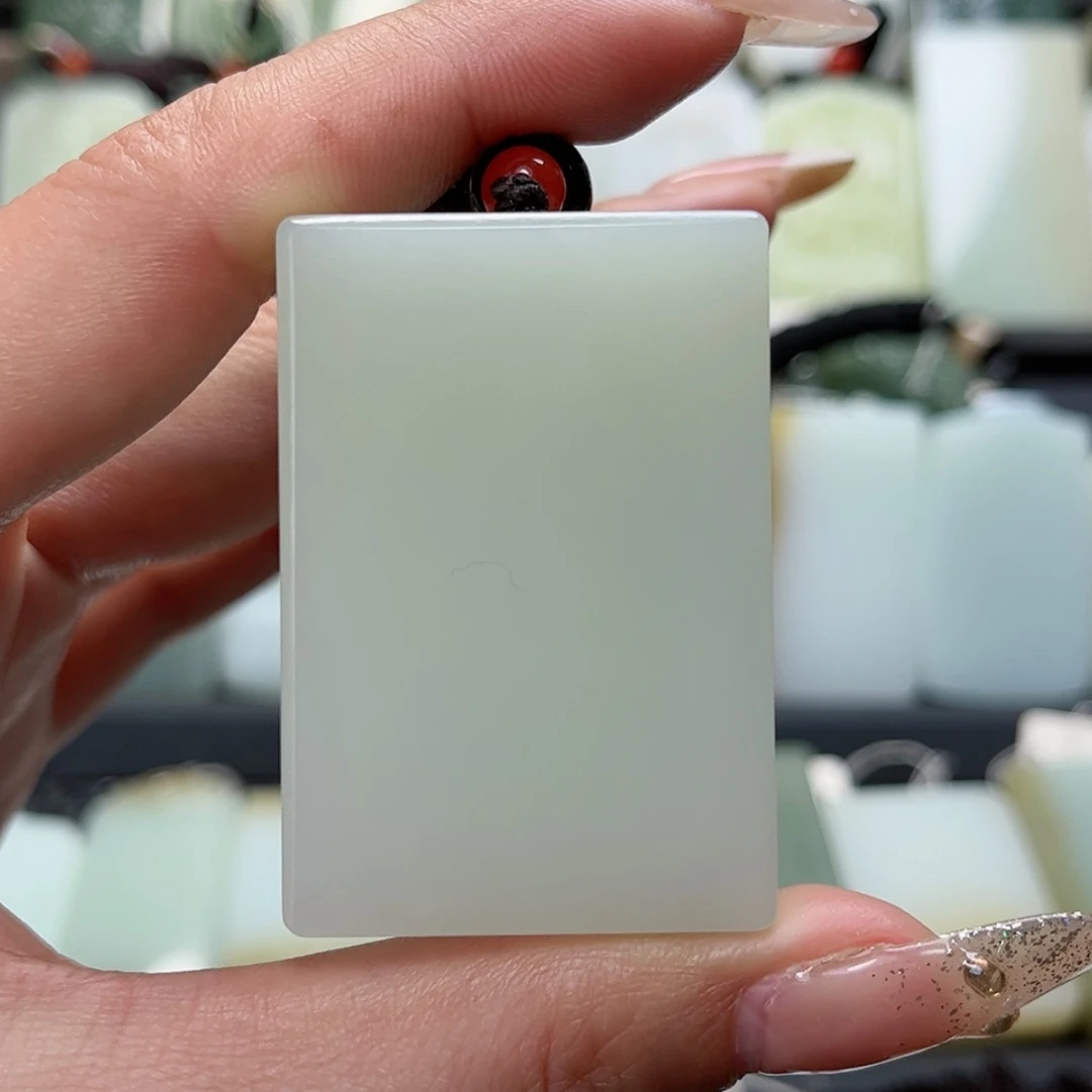 【闪购商品】颈饰未镶嵌和田玉w*Q