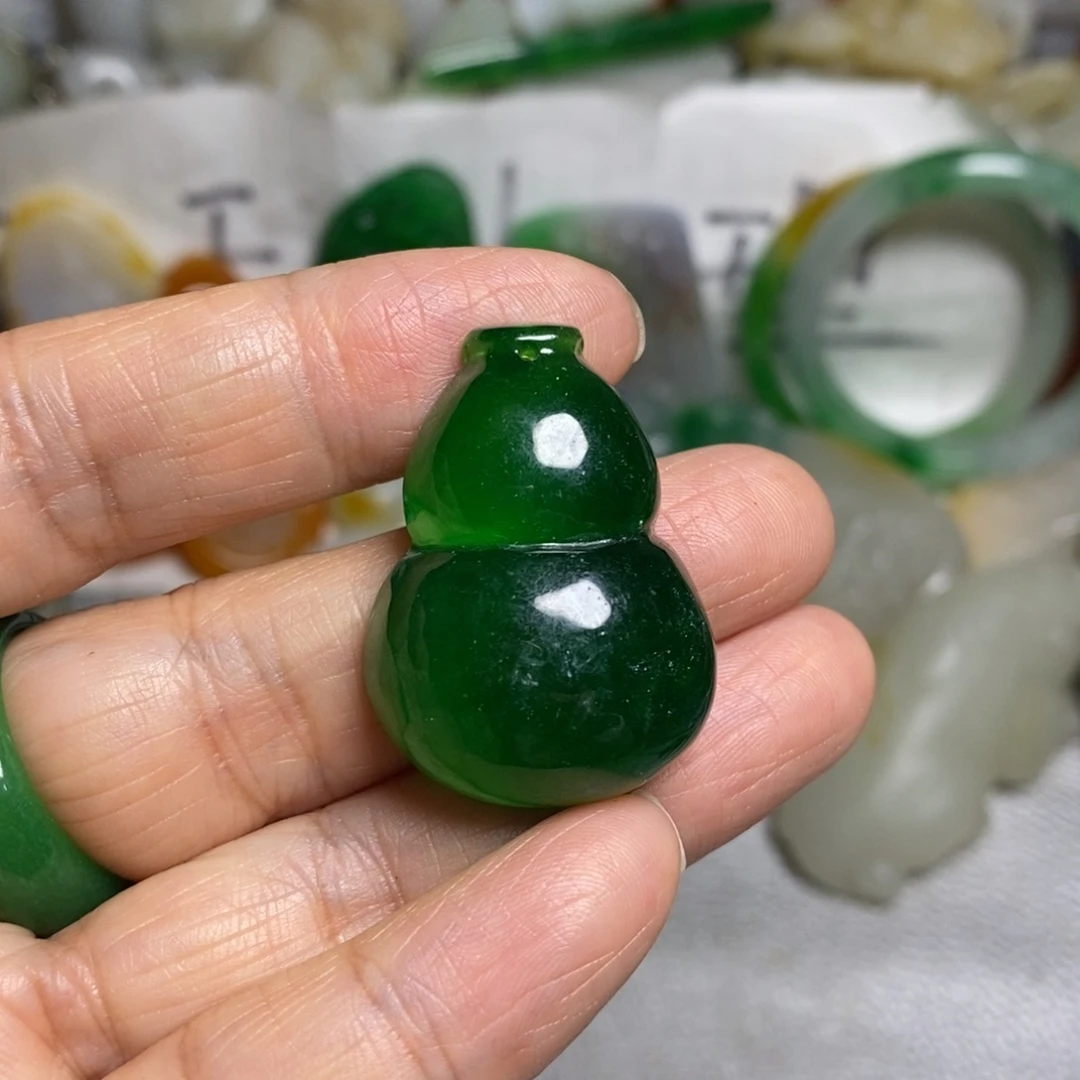 和田玉（糖玉）未镶嵌颈饰