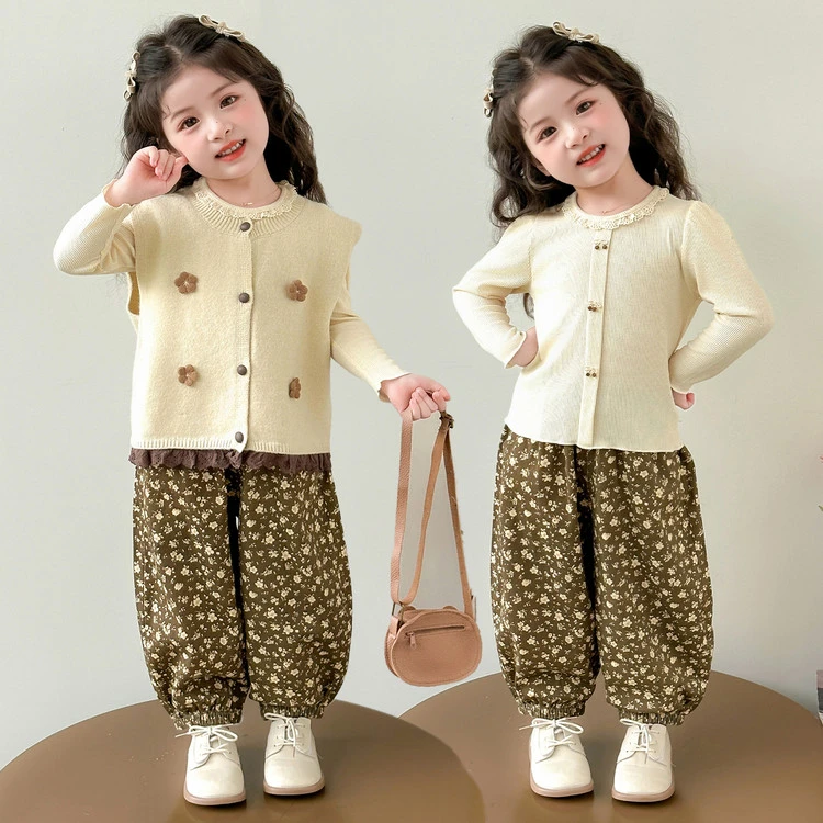 女童秋装套装2025新款儿童洋气毛衣马甲女宝宝百搭碎花裤子三件套